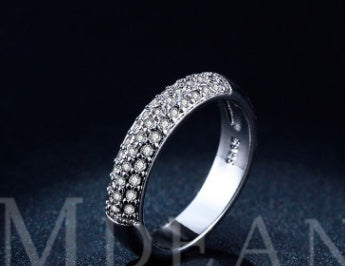 Elegant and rhodium-plated trend ring, Korean version of the best-selling high-quality inlaid zircon ring