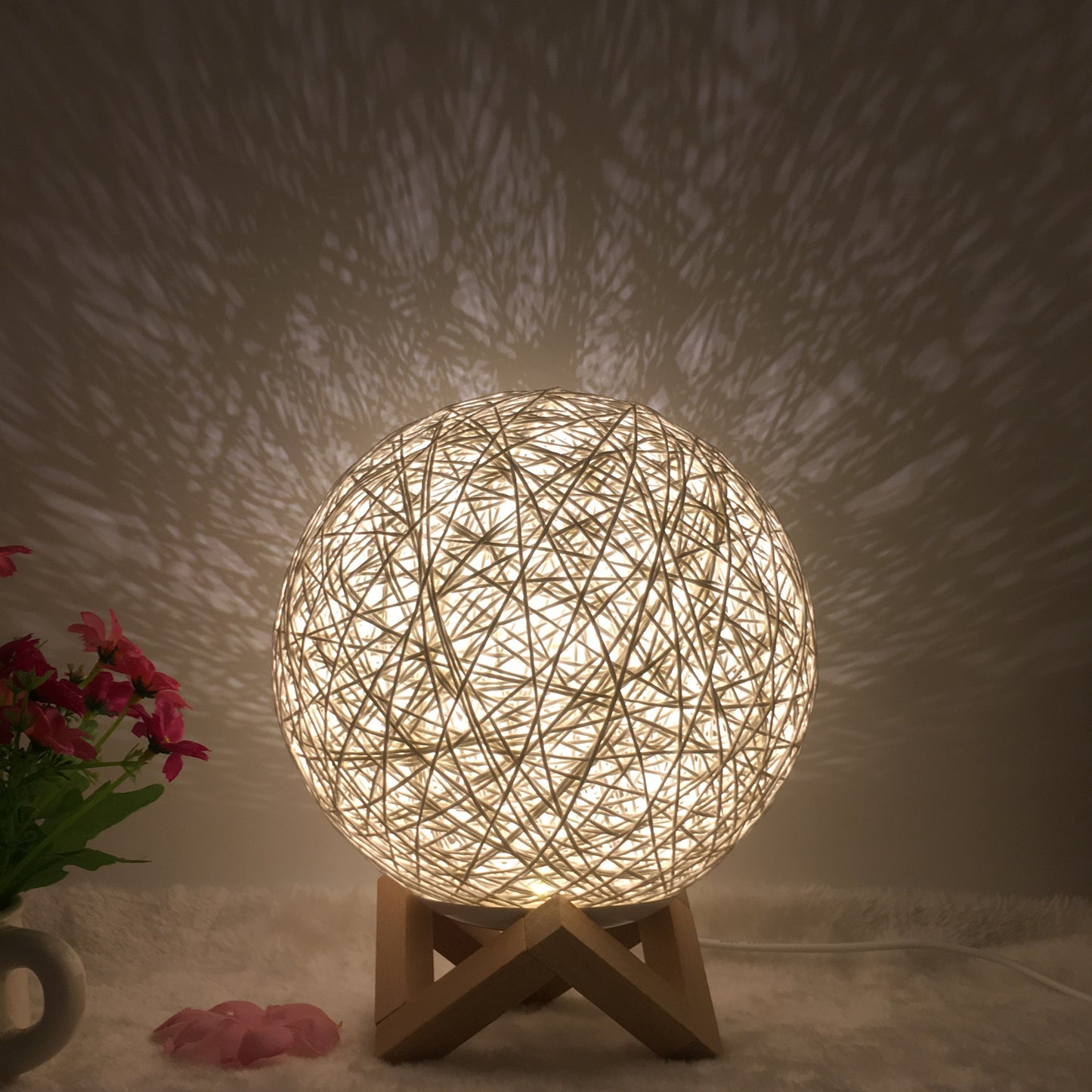 Hot Selling Creative Linen Table Lamp Novel and Unique LED Intelligent USB7 Color RGB16 Color Remote Control Rattan Ball Lamp