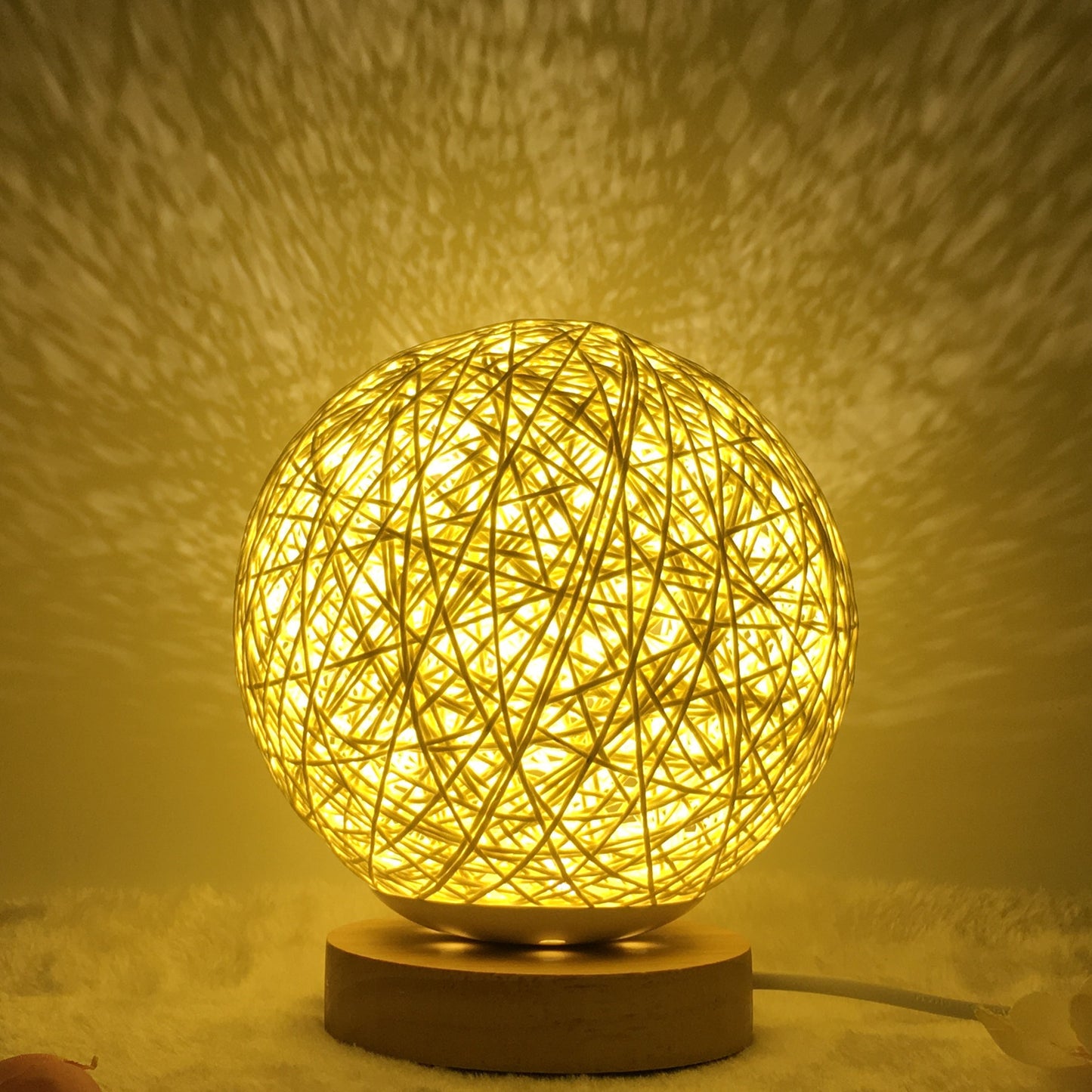 Hot Selling Creative Linen Table Lamp Novel and Unique LED Intelligent USB7 Color RGB16 Color Remote Control Rattan Ball Lamp