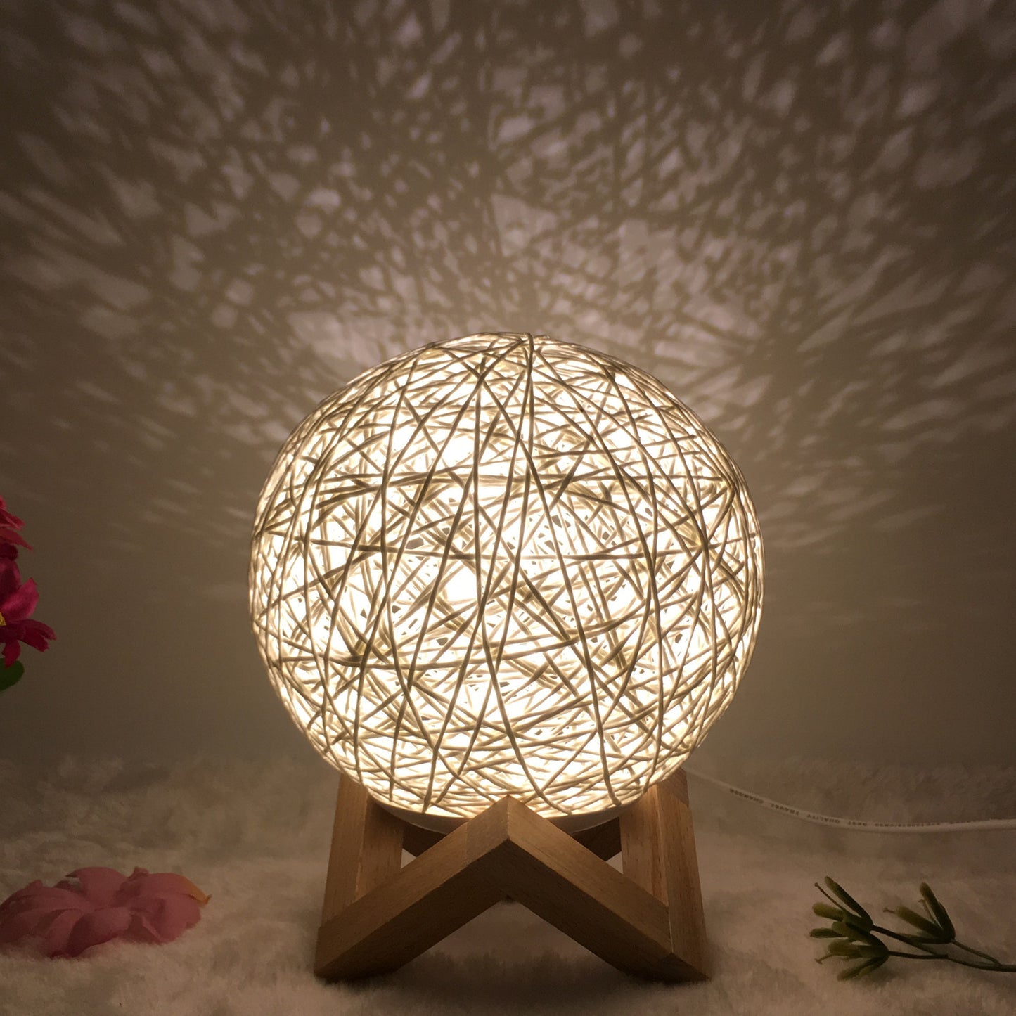 Hot Selling Creative Linen Table Lamp Novel and Unique LED Intelligent USB7 Color RGB16 Color Remote Control Rattan Ball Lamp